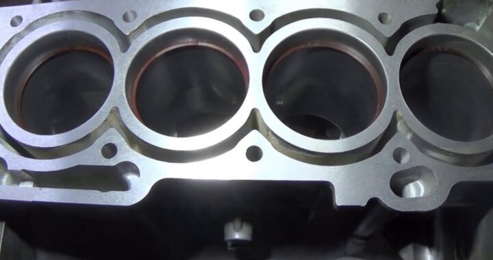 Пять двигателей с высоким потреблением нефти известными брендами