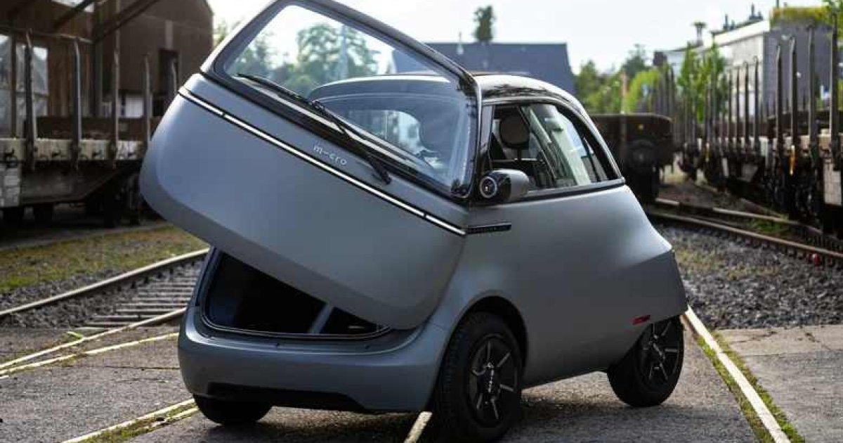 Аварийный тест на остановку не заполненный серийный автомобиль