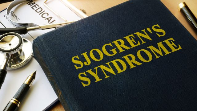 Novartis отмечает две победы на фазе III с яналумабом у пациентов с синдромом Салогена