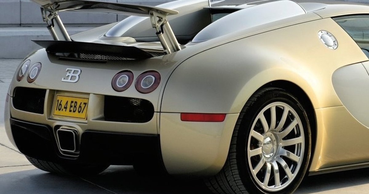 Как работает автомобильный парашют Bugatti