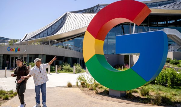 Google пожинает плоды своего несправедливого преимущества в искусственном интеллекте