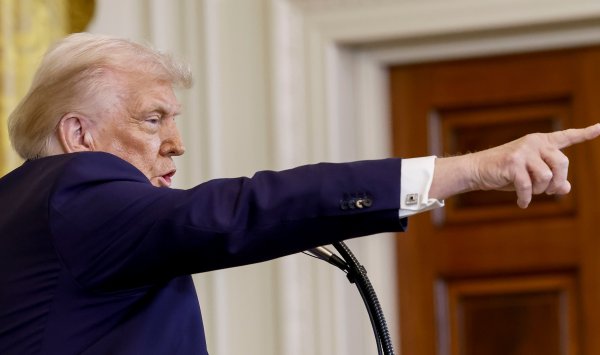 Трамп защищает институты в США и рискует серьезными экономическими проблемами