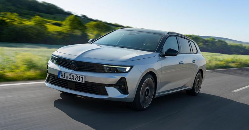 Opel Astra Sports Tourr Hybrid проехал более 1200 км по одному танку