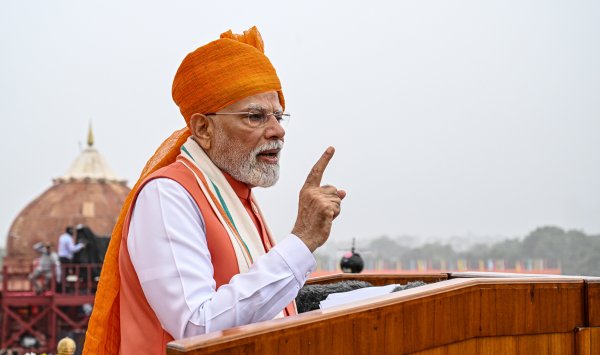 Моди использует обязанности Трампа по снижению налогов и бюрократии