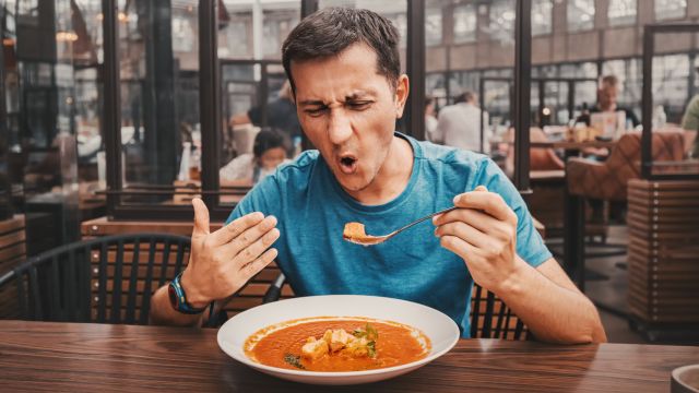 Густаторе ринит — когда нос течет после употребления пищи без аллергии