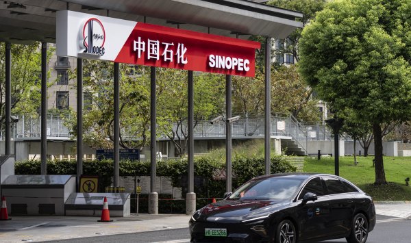 Китайские нефтяные гиганты планируют обратиться к новым топливам и тонким химикатам