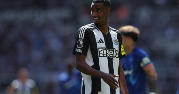 Передача года: Ливерпульские знаки с Исааком