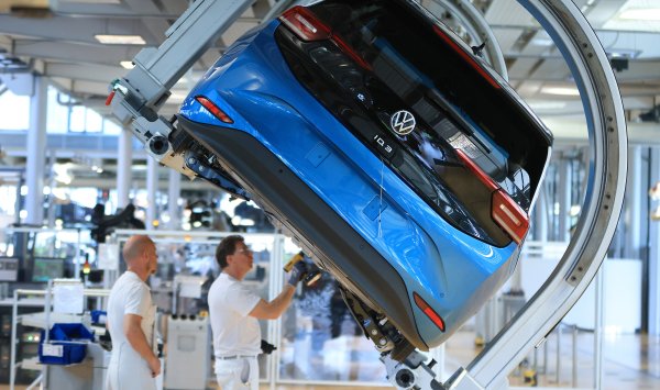 Через десять лет после сбоев дизельгейта и электромобилей Volkswagen готовится к новому повороту