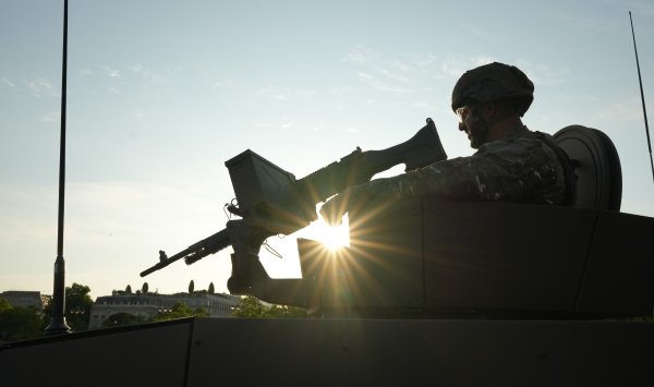 Европа запускает первую оборонную облигацию, чтобы захватить лихорадку инвесторов