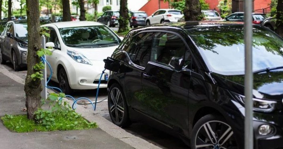 В этой стране было продано только 57 бензиновых автомобилей в месяц!