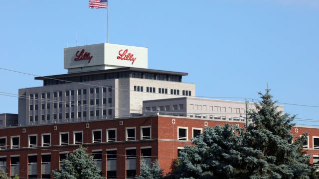 Эли Лилли инвестирует миллиарды в новый подход к разработке лекарств с ИИ