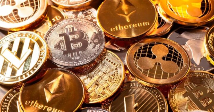 Биткойн упал до 115 тысяч долларов