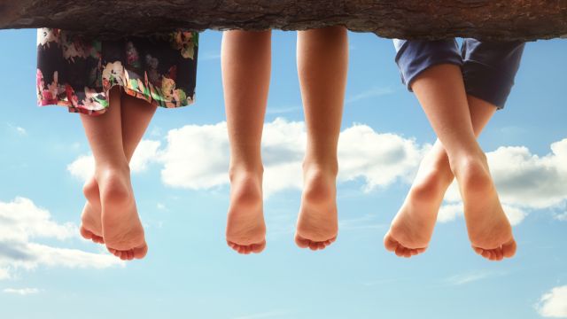 Вредно ли для ребенка ходить босиком?