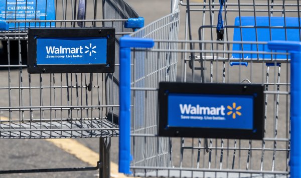 Парадокс безопасности: Walmart и Costco уже более рискованные акции, чем Nvidia