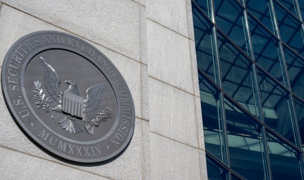 Хедж -фонды выиграли обзор правила SEC для коротких продаж