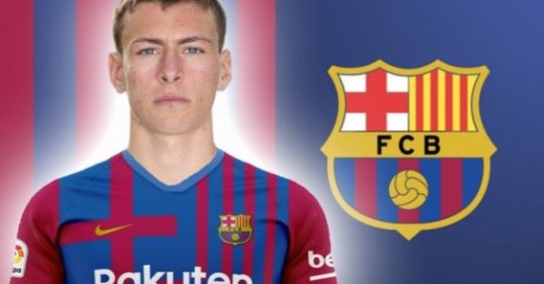 Он был в Барсе и теперь пинает в Славии и ждет нового перевода