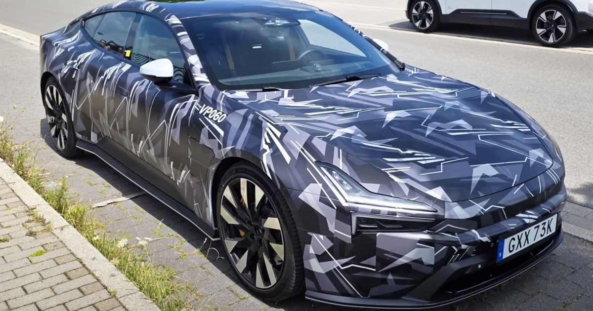 Новый супер -седан вызывает Porsche и не является немецким