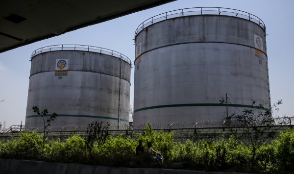 Нефть стабилизируется против угроз Трампа в отношении Индии