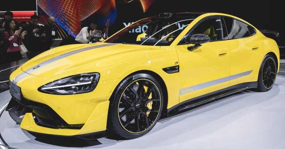 13 самых могущественных седанов в истории