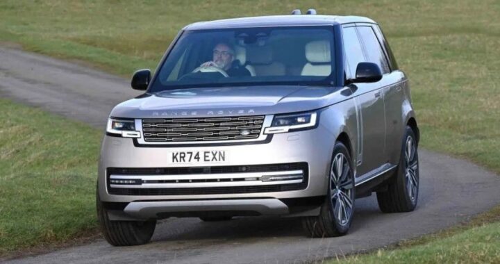 Премьер -министр Великобритании хочет EV, но остается с V8