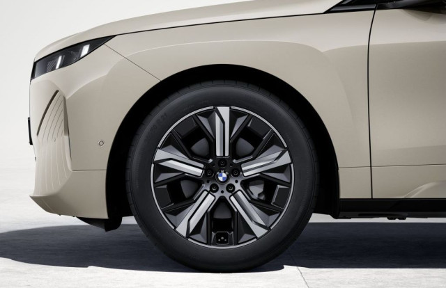 BMW IX XDRIVE60, 2025
