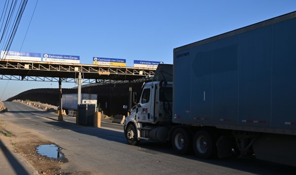 Царствует хаос с обязанностями и американской экономикой страдает