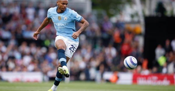 Аканджи раскрыл то, что он сказал с Гвардиолой