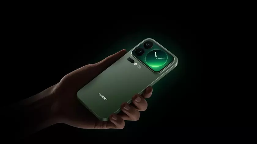 Xiaomi 17 Beats Records: в первые пять минут продаж в Китае флагманский правитель превзошел все смартфоны в 2025 году.