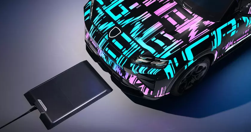 В продаже с 2026 года: Porsche показал беспроводную зарядку для электромобилей