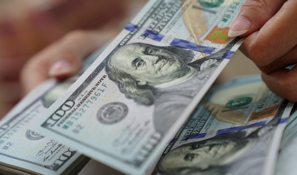 Доллар подходит