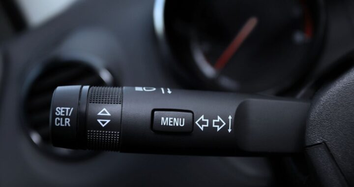 Какие водители используют хотя бы поворотные сигналы?