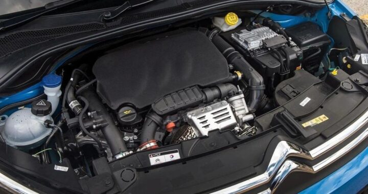 Stellantis заменяет проблемы с 4-цилиндровым гибридом