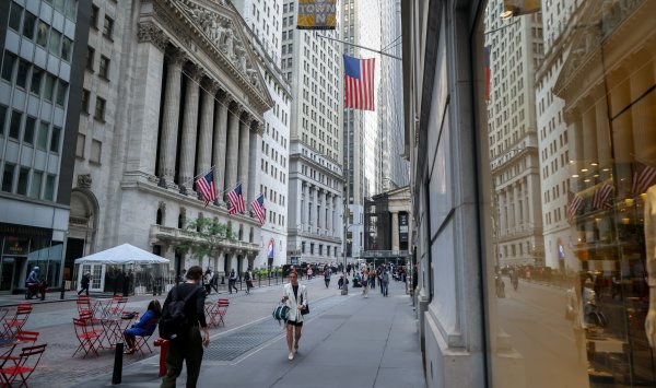 Уолл -стрит начинает принимать новую нормальность высоких сортов.