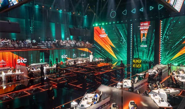 Между Саудовской Аравией и ИИ: что стоит за продажей электронных искусств