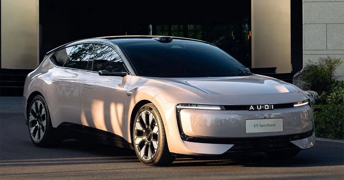 Новая Audi с логотипом без колец оказалась популярной записью