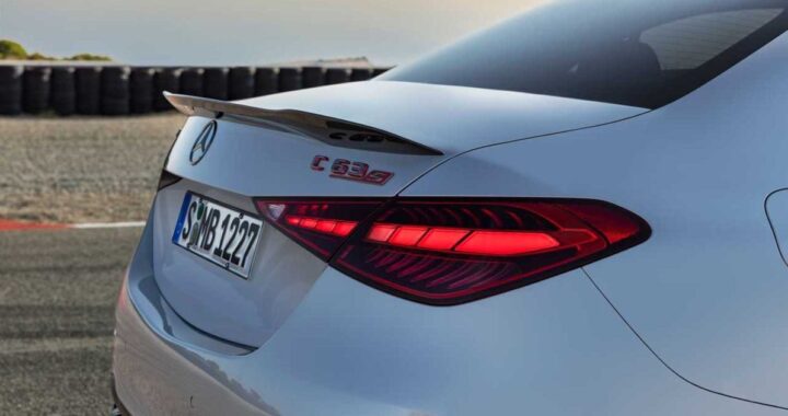 Mercedes-Amg C63 получит больший двигатель, но не v8