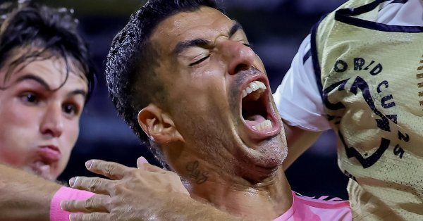 Плють и ругаться: наказал каннибал еще за три игры