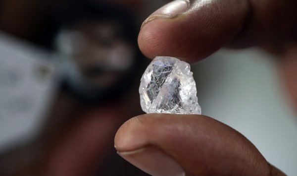 Лабораторные драгоценные камни лишают ботуаны ее богатства бриллиантов