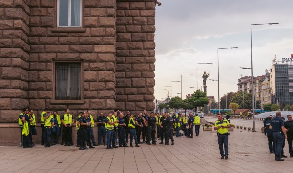 Государственные расходы персонала достигают рекордных уровней