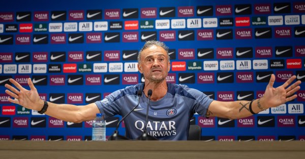 Луи Энрике сломал ключицу после падения с колесом