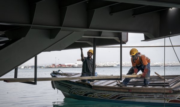 Кризис в судоходной промышленности саботирует усилия Европы по перестройке