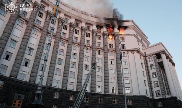 Россия впервые попала в государственный комплекс в Киеве