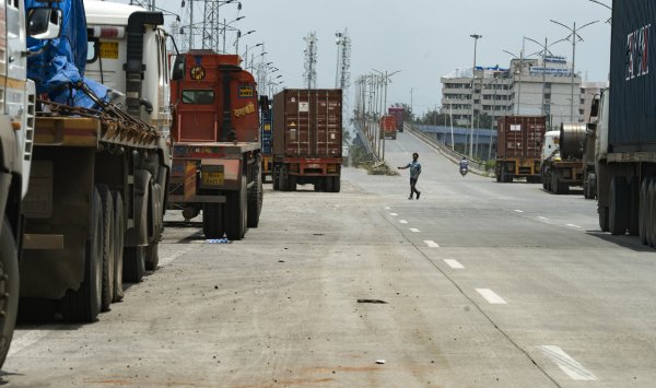 Трамп рассматривает новые обязанности по отношению к Китаю и Индии прессовать Россию