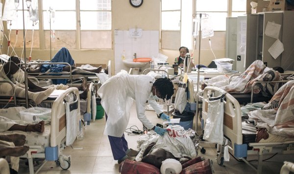 Эбола Эбола в Конго проверяет глобальный ответ после снятия средств