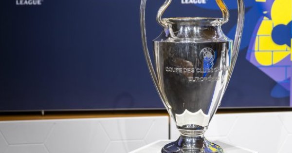 Суперкомпьютер объявляет, кто поднимет ухо