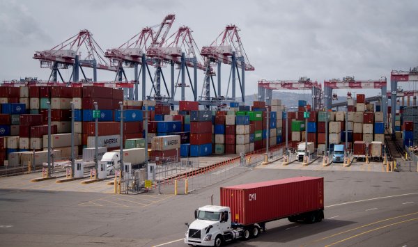 Верховный суд рассмотрит обязанности Трампа по ускоренной процедуре