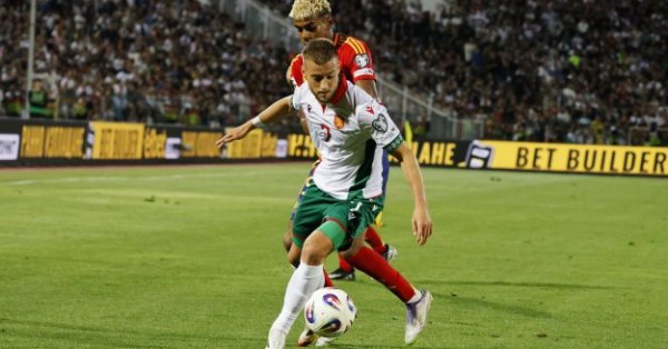 Национальный из Болгарии с целью в Германии