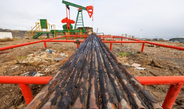 Саудовская Аравия хочет, чтобы ОПЕК+ ускорила следующее увеличение урожая нефти