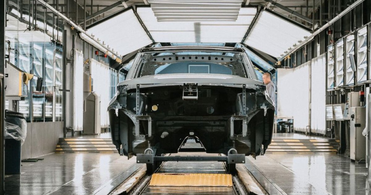 Паника: Land Rover не может оправиться от хакерской атаки