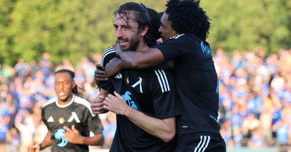 Айз Леевски расходился с миром